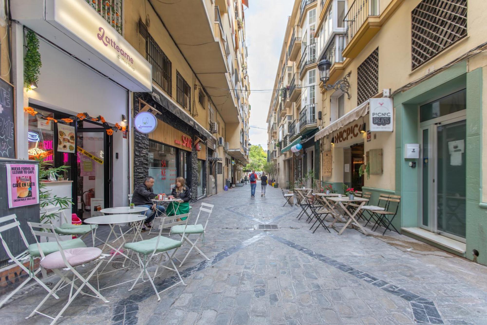 Homely Malaga San Juan De Letran Plaza De La Merced Buitenkant foto