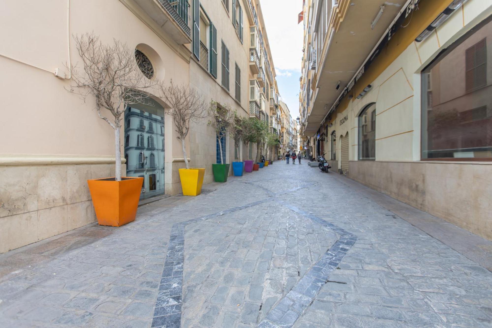 Homely Malaga San Juan De Letran Plaza De La Merced Buitenkant foto